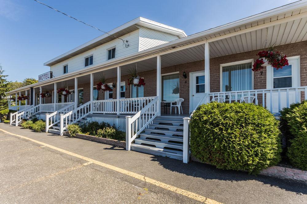 Motel Au Vieux Piloteux Rivière-du-Loup Екстериор снимка